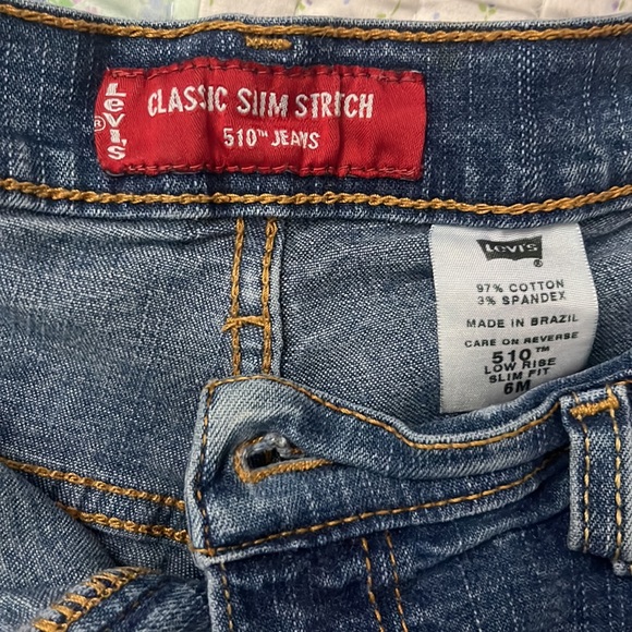 Levi’s classic slim stretch short - Picture 3 of 3